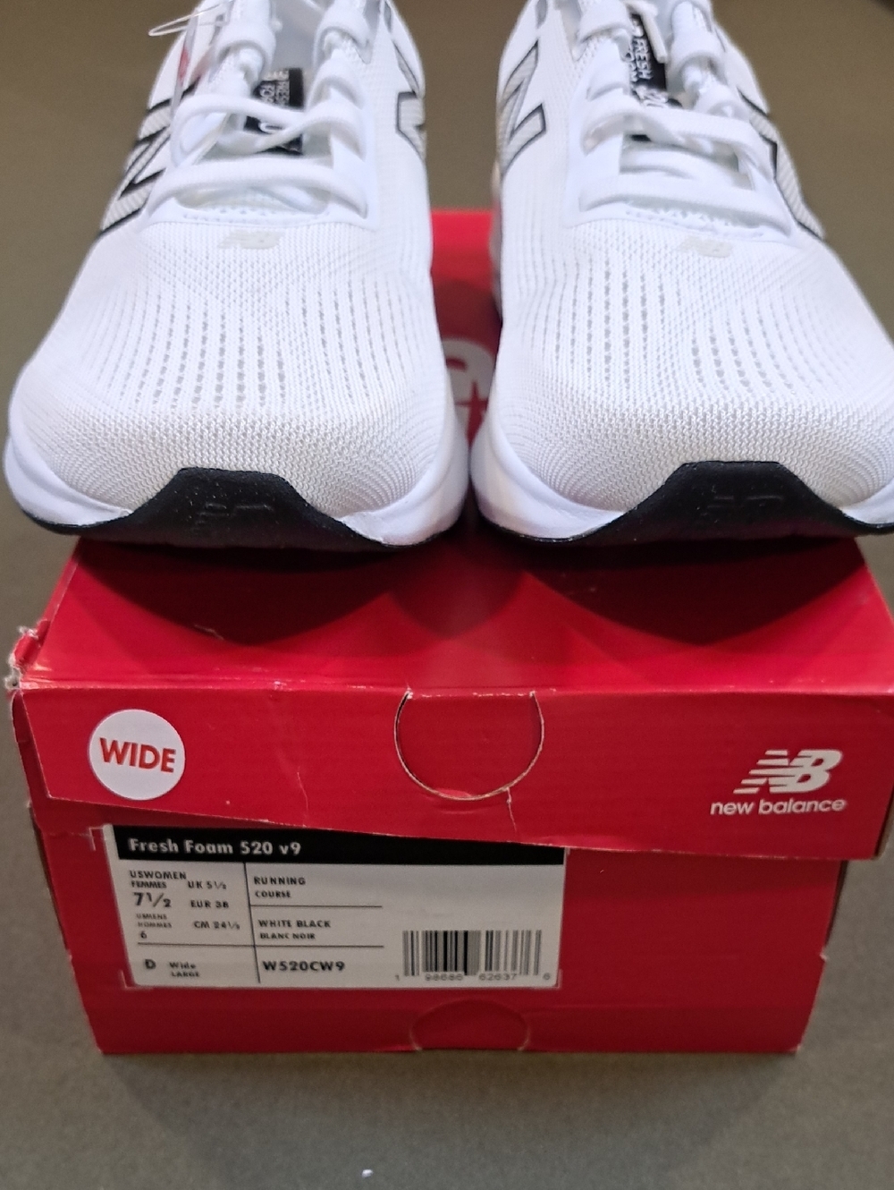New Balance Fresh Foam 520 v9 Running Shoe - Color: White/Black - Size: 7.5 Wide - Picture 3 of 9